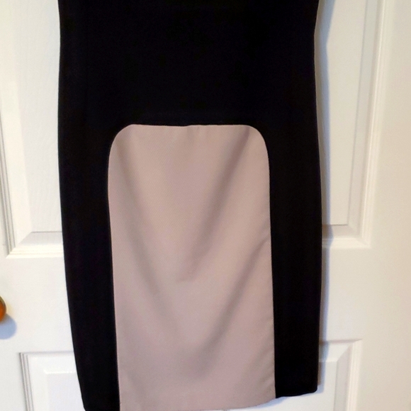 Sophisticatedly Made Dress by Grey Wolf, Size S - Picture 3 of 8